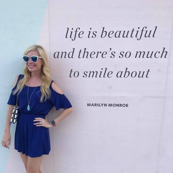 Poshmark Ambassador - Picture 3 of 8